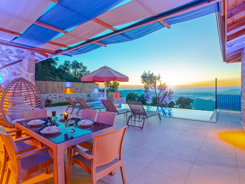  gece  -  Kasım
  | Kalkan Yeşilköy Villa (4 Kişilik, Özel Havuzlu, Doğa İçinde, Jakuzili Seçenekli)
